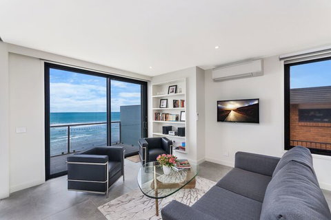 AQUA MIST PENTHOUSE - Nambucca Heads Accommodation 2