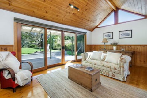 Abrahams On Bank - Nambucca Heads Accommodation 0