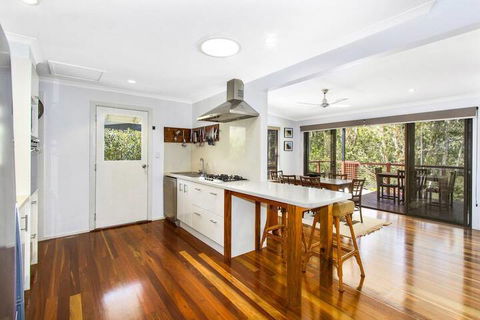 CABARITA BEACH BLISS HOLIDAY HOME On The LAKE - Nambucca Heads Accommodation 2