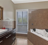 Raasay House - Nambucca Heads Accommodation