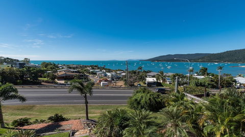 Hayman Views - Nambucca Heads Accommodation 1