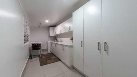 Hayman Views - Nambucca Heads Accommodation 0