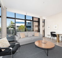 Uber Chic Newtown Designer Pad H392 - Nambucca Heads Accommodation