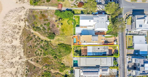 True Beachfront Beach House - Nambucca Heads Accommodation 2