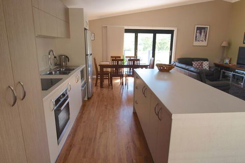 Mad On The Buckland - Nambucca Heads Accommodation 3