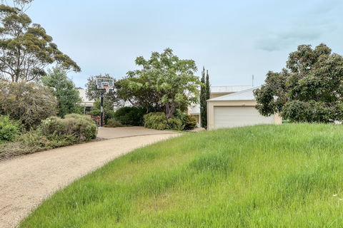 Aegina - Nambucca Heads Accommodation 4