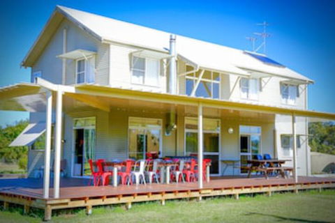 Hunter Olive House - Nambucca Heads Accommodation 0