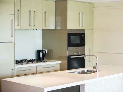 Luxury Marina View Apartment - Nambucca Heads Accommodation 3