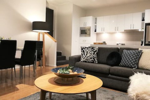 Hobart Cityscape - Nambucca Heads Accommodation 0