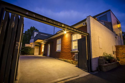 Hobart Cityscape - Nambucca Heads Accommodation 2
