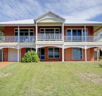 Surf Break Fingal Bay - Nambucca Heads Accommodation