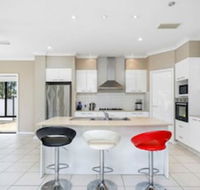 Central Gold Coast Large Modern Elevated Home - Nambucca Heads Accommodation