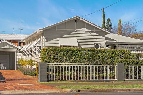 Frangipani House - Nambucca Heads Accommodation 4