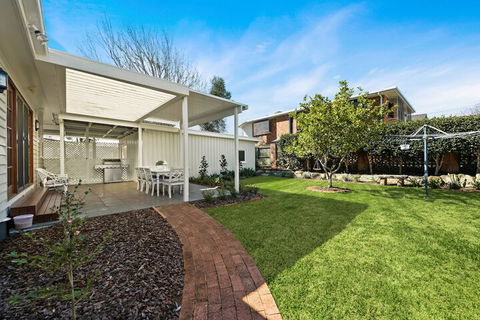 Frangipani House - Nambucca Heads Accommodation 2