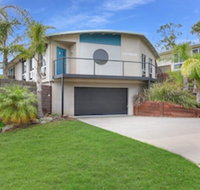 Lake House - Nambucca Heads Accommodation