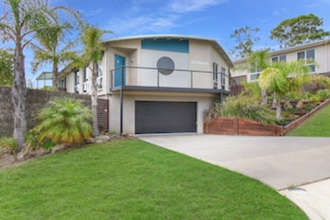 Lake House - Nambucca Heads Accommodation 0