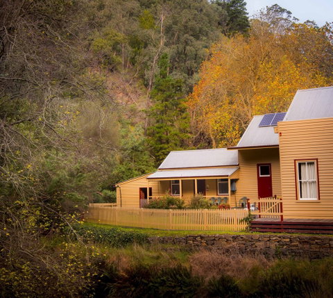 Creek Cottage - Nambucca Heads Accommodation 1