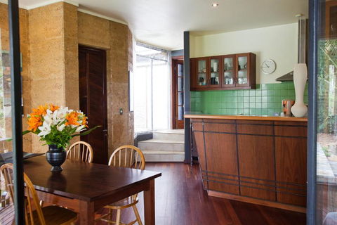 Anagama House & Studio - Nambucca Heads Accommodation 2