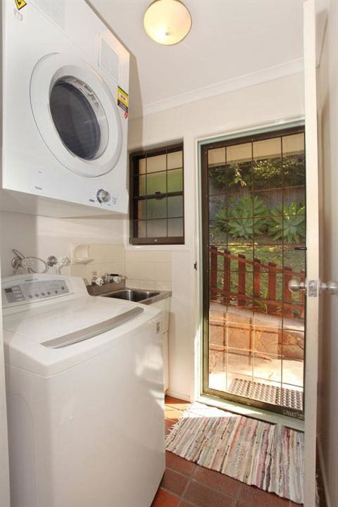 54 Coolum Terrace Coolum Beach - Nambucca Heads Accommodation 7