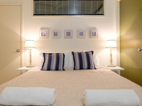 Claytons On Cylinder Beach Front - Nambucca Heads Accommodation 5