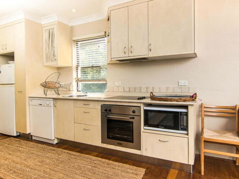 Middles Villa Manyana 02 - Nambucca Heads Accommodation 4