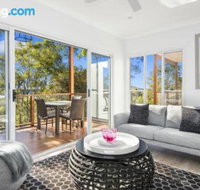 Avalon Tree House - Nambucca Heads Accommodation