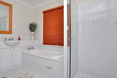 Villa Executive 2br Valley Views Resort Condo Located Within Cypress Lakes Resort (nothing Is More Central) - Nambucca Heads Accommodation 4