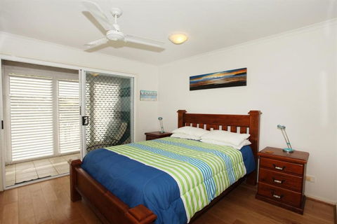 Unit 1 On The Park Coolum Beach - Nambucca Heads Accommodation 6