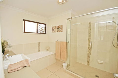 22 Sorrento Avenue Coolum Beach Linen Supplied PET FRIENDLY 500 BOND - Nambucca Heads Accommodation 1