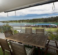 Waterline 202 - Nambucca Heads Accommodation