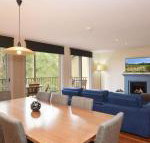 Villa 3br De Saran Resort Condo located within Cypress Lakes Resort nothing is more central - Nambucca Heads Accommodation