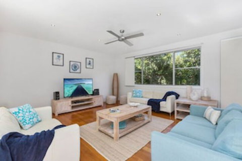Augusta House - Nambucca Heads Accommodation 0