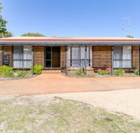 Lowes on the Lakes - Nambucca Heads Accommodation