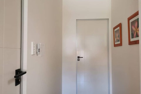Serviced Waterfront Whole Villa - Nambucca Heads Accommodation 3