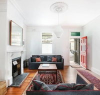 European Elegance in Darlinghurst - Nambucca Heads Accommodation