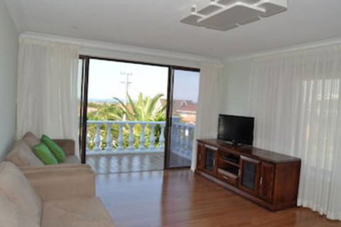 Lake & Ocean View - Nambucca Heads Accommodation 0