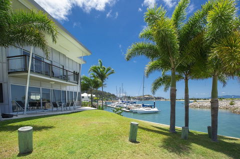 Magnetic Docks Townhouse 1 - Nambucca Heads Accommodation 0