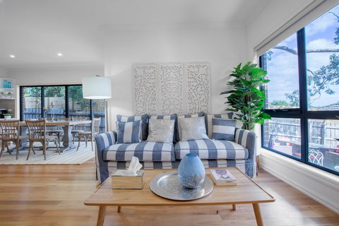 AUJOY 3 Bed Townhouse Burwood 1 - Nambucca Heads Accommodation 5