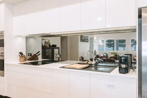 Deco Beach Luxury Apartments - Nambucca Heads Accommodation 1