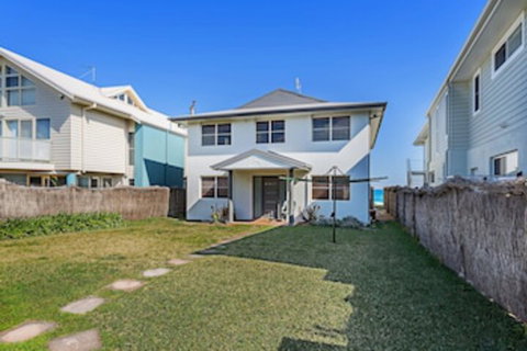 Birubi Lane 4 Anna Bay - Nambucca Heads Accommodation 0