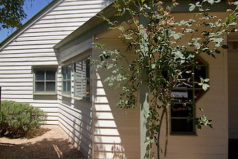 Atticus Cottage - Nambucca Heads Accommodation 0
