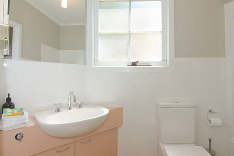 Atticus Cottage - Nambucca Heads Accommodation 7