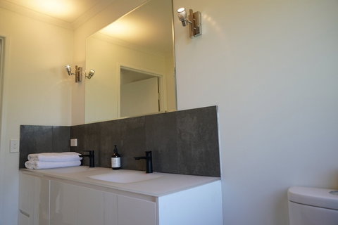 McCarthy Grove - Nambucca Heads Accommodation 0