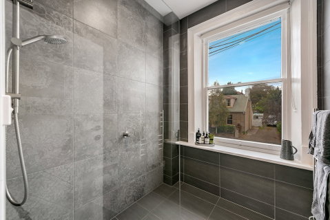 City Retreat Hobart - Nambucca Heads Accommodation 1