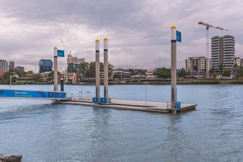 Absolute Riverfront One Bedroom Apartment - Nambucca Heads Accommodation 2