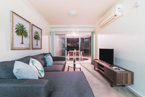 Absolute Riverfront One Bedroom Apartment - Nambucca Heads Accommodation 0