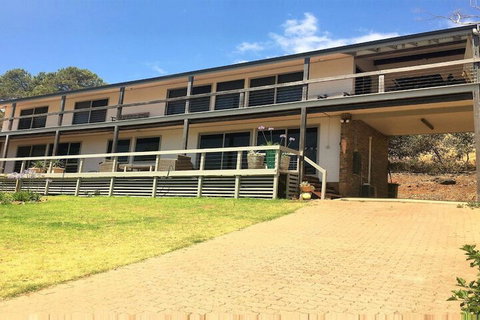 North Views Galore 3 Gulf Close - Nambucca Heads Accommodation 1