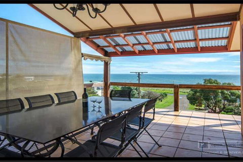 North Views Galore 3 Gulf Close - Nambucca Heads Accommodation 3