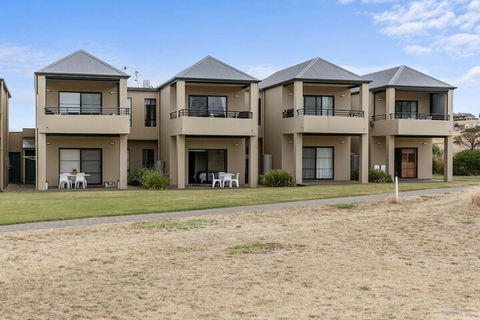 Front 9 Then Dine 3 / 61 St. Andrews Boulevard - Nambucca Heads Accommodation 5
