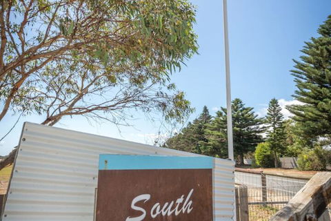 South Shores Yellowfin Villa 95 South Shores Normanville - Nambucca Heads Accommodation 1